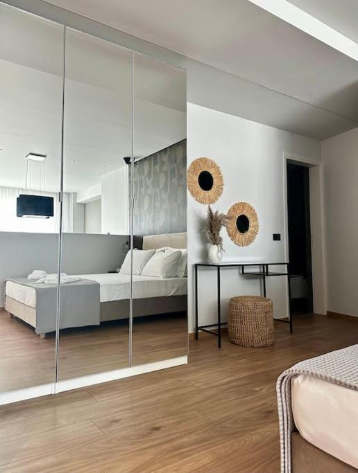 Nanas Luxury And Cozy Apartment